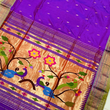 Authentic Maharani Paithani from Yeola| 100% handwoven Pure Silk saree in Magenta Color with light Olive border|Silk Mark Certified