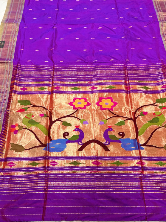 Authentic Maharani Paithani from Yeola| 100% handwoven Pure Silk saree in Magenta Color with light Olive border|Silk Mark Certified