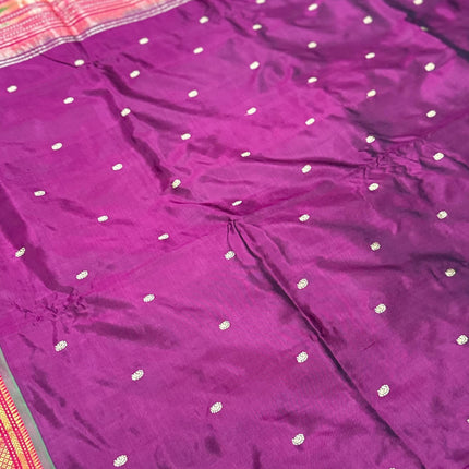 Authentic Maharani Paithani from Yeola| 100% handwoven Pure Silk saree in Maroon Color with light Deep Olive border|Silk Mark Certified