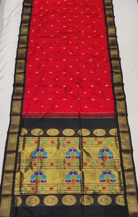 Authentic Paithani from Yeola | 100% handwoven Pure Silk saree |Red with Black border|Kadiyal Maharani|Silk Mark Certified