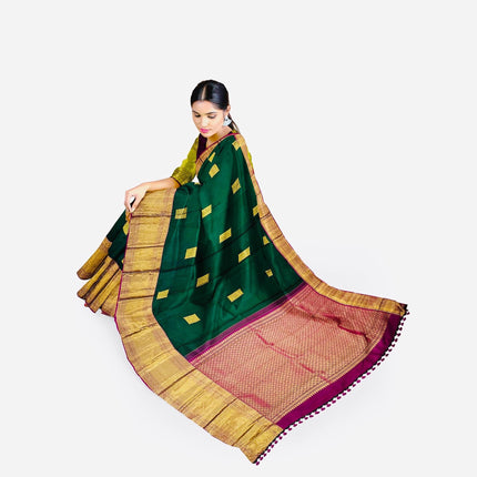 Green color Pure Silk Kanjivaram Saree With Motifs Pattern | SILK MARK CERTIFIED