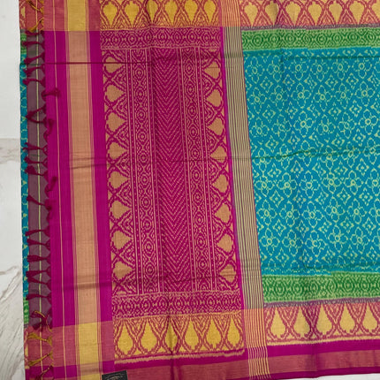 Handloom Rajkot Patola Silk Saree: Firozi Blue & Magenta