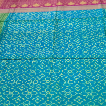 Handloom Rajkot Patola Silk Saree: Firozi Blue & Magenta
