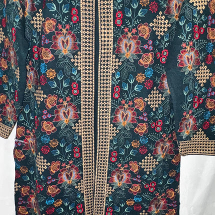 Aan Silk House Original winter collection | 3 pcs Kashmiri woolen set| Dark Green with all over hand sozni | size 40