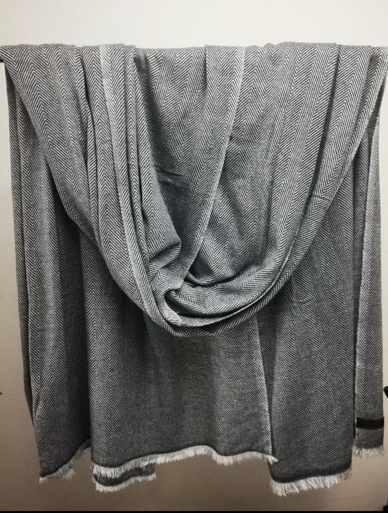 Luxurious Cashmere Blanket , Hand made in Nepal. 53x110 inches ! Black Friday special !!!