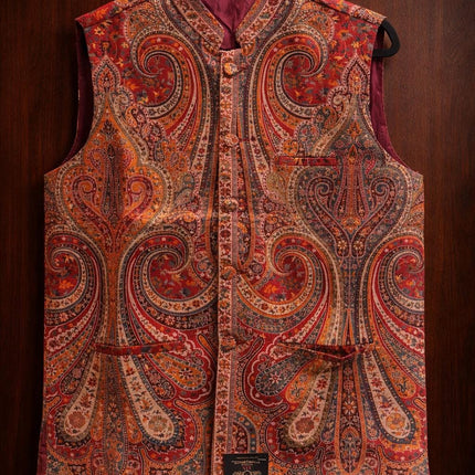 Men's Kani Pashmina Paisley Woven Waistcoat, Red Paisley Embroidery Statement Fashion Wear