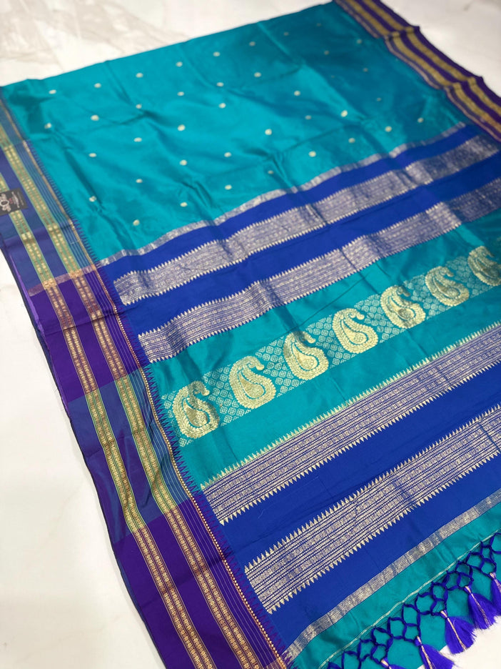 Original Narayan Peth 100% Pure Silk Saree from Yeola, Maharashtra (With Unstitched Blouse Piece) - Green with Blue border