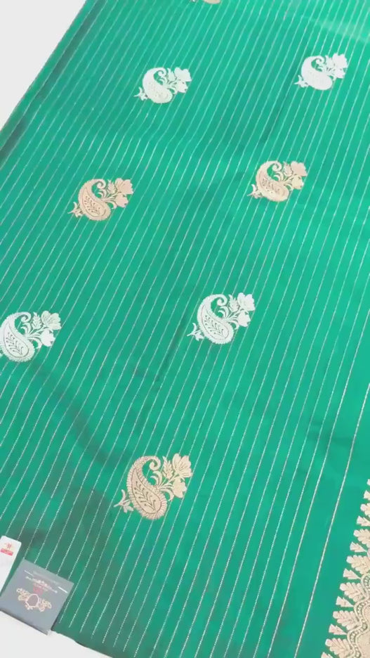 Green color  Pure Silk Kanjivaram Saree With Motifs Pattern | SILK MARK CERTIFIED